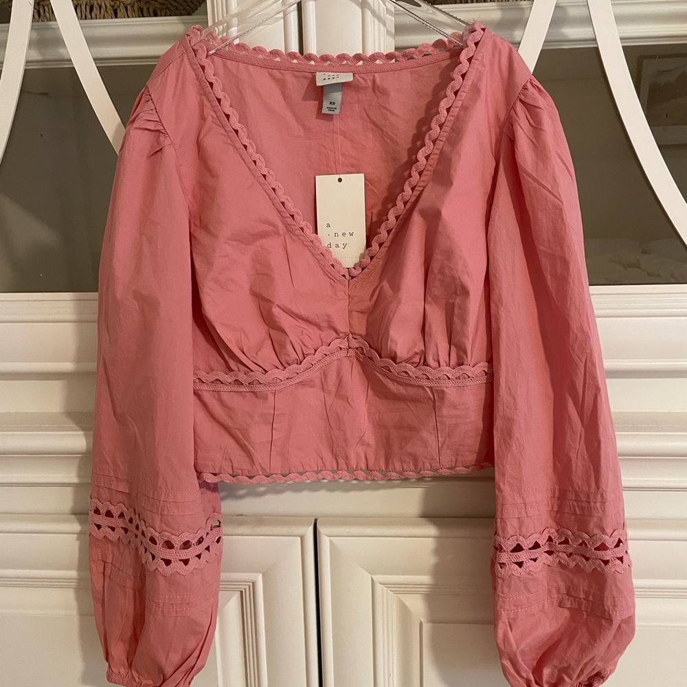 a new day Pink V-Neck Crochet-Trim Long Sleeve Blouse size XS